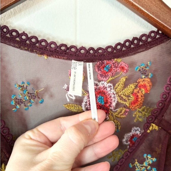 Anthropologie feather bone embroidered blouse floral size XS - Picture 4 of 7